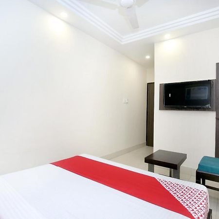 OYO 12354 Hotel Sangreela Amritsar Buitenkant foto