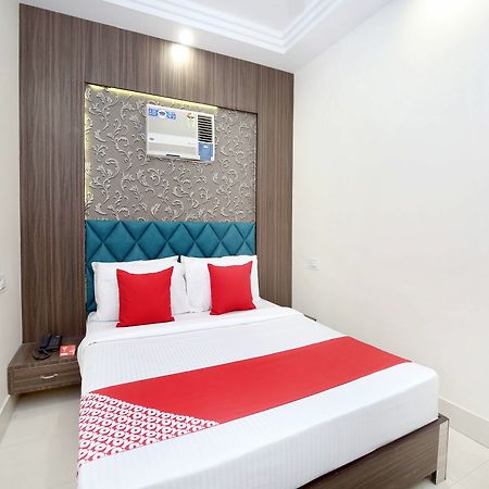 OYO 12354 Hotel Sangreela Amritsar Buitenkant foto