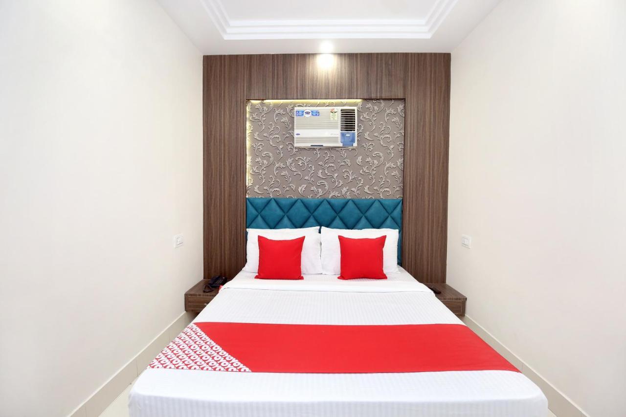 OYO 12354 Hotel Sangreela Amritsar Buitenkant foto