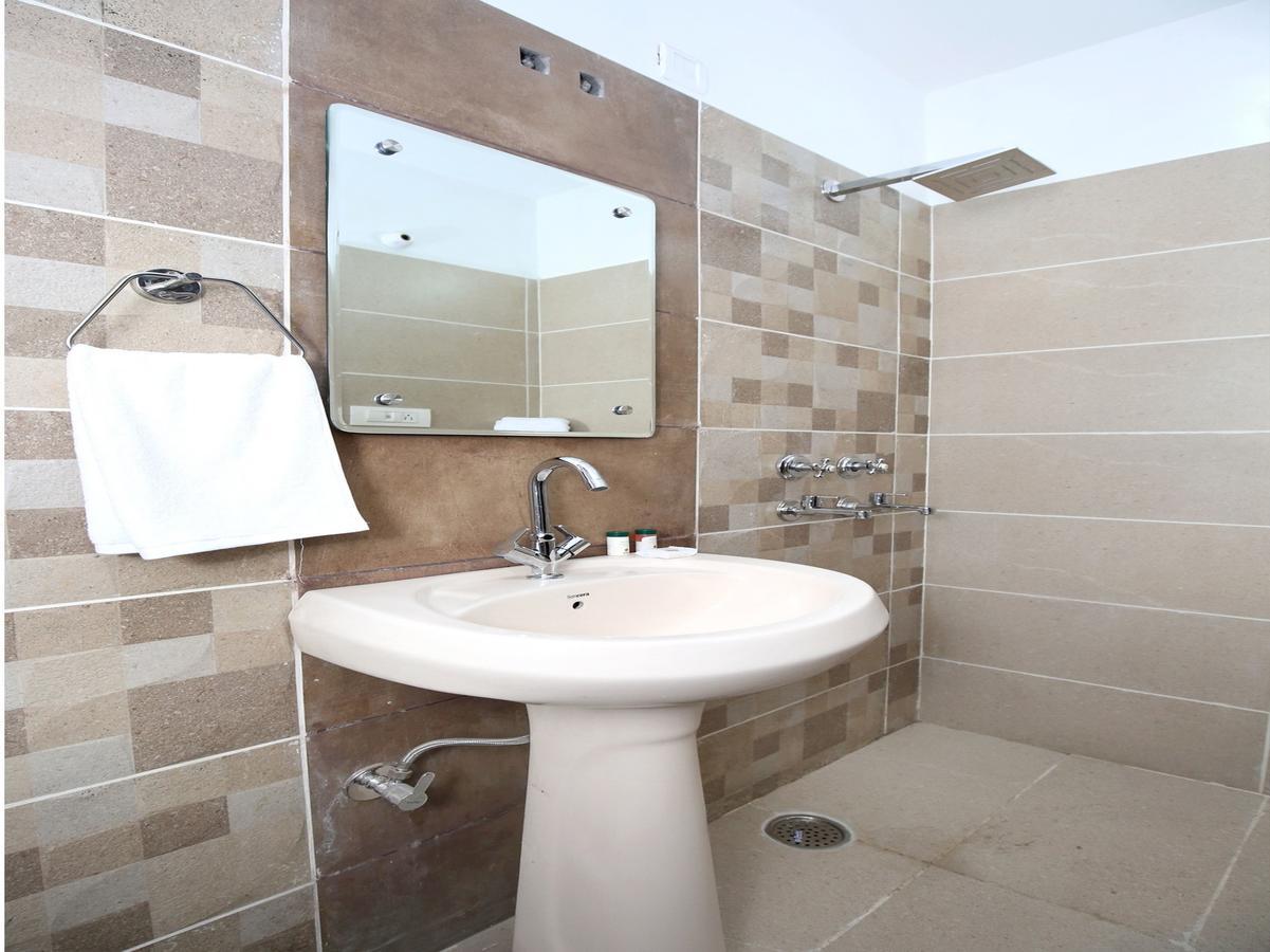 OYO 12354 Hotel Sangreela Amritsar Buitenkant foto