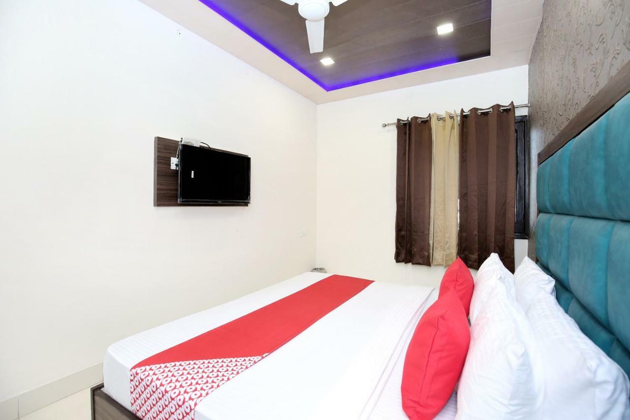 OYO 12354 Hotel Sangreela Amritsar Buitenkant foto